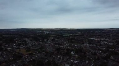 Alacakaranlık vakti Luton City 'nin hava görüntüleri 