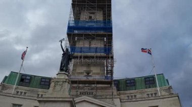 Luton Merkezi ve Alışveriş Merkezi Luton Kasabası 'nda Luton Kasabası' nda İnsanlarla Yavaş Sinema, Birleşik Krallık 'ın çok kültürlü ve karışık bir şehridir..