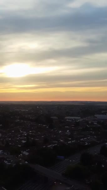 Vista Ángulo Alto Hermosas Nubes Sobre Ciudad — Vídeos de Stock