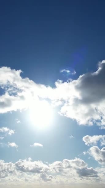 Time Lapse Съемка Красивых Облаков Над Городом — стоковое видео