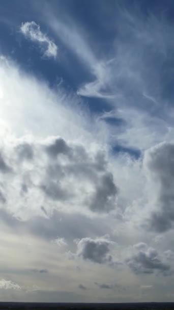 Filmato Time Lapse Belle Nuvole Sulla Città — Video Stock