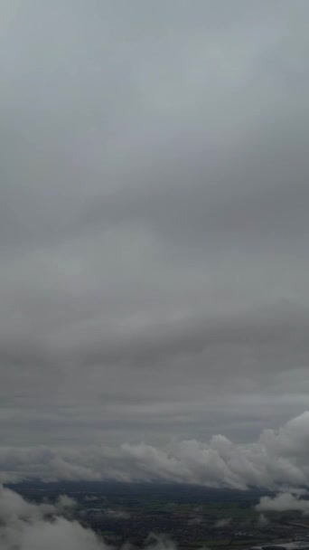 Zeitraffer Aufnahmen Schöner Wolken Über Der Stadt — Stockvideo