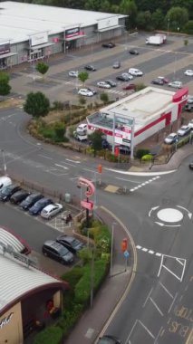 Günbatımında Merkez Luton Şehir ve Binalarının Yüksek Açılı Görüntüleri, İngiltere 'nin Modern ve Tarihi İngiltere Görüntüsü