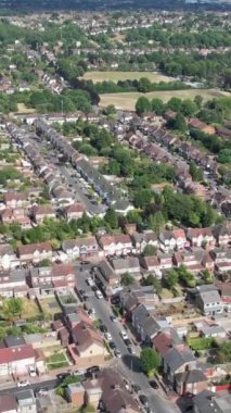 Günbatımında Merkez Luton Şehir ve Binalarının Yüksek Açılı Görüntüleri, İngiltere 'nin Modern ve Tarihi İngiltere Görüntüsü