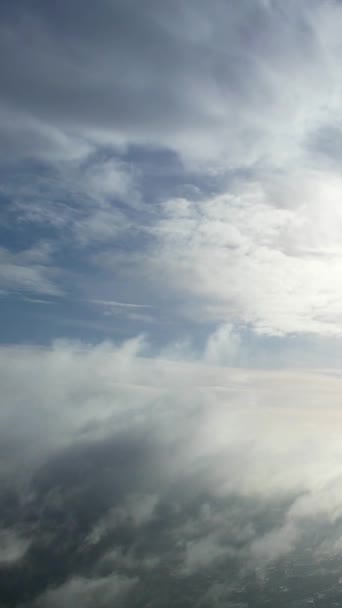 Хмари Швидкого Переміщення Над Британським Містом — стокове відео