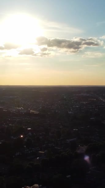 Filmación Ángulo Alto Ciudad Central Luton Edificios Durante Atardecer Hermosa — Vídeos de Stock