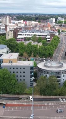 Günbatımında Merkez Luton Şehir ve Binalarının Yüksek Açılı Görüntüleri, İngiltere 'nin Modern ve Tarihi İngiltere Görüntüsü