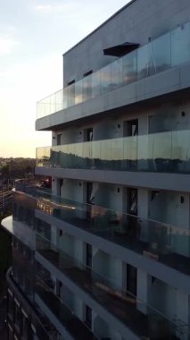 Günbatımında Merkez Luton Şehir ve Binalarının Yüksek Açılı Görüntüleri, İngiltere 'nin Modern ve Tarihi İngiltere Görüntüsü