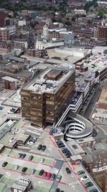 Günbatımında Merkez Luton Şehir ve Binalarının Yüksek Açılı Görüntüleri, İngiltere 'nin Modern ve Tarihi İngiltere Görüntüsü