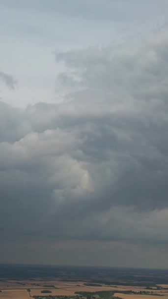 Vista Ángulo Alto Hermosas Nubes Sobre Ciudad — Vídeo de stock