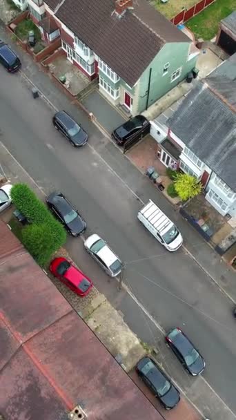 イギリスの都市の航空写真 ドローンのカメラ映像の縦 横のスタイル — ストック動画