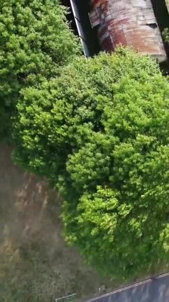 Filmagem Aérea Cidade Britânica Estilo Vertical Retrato Filmagem Câmera Drone — Vídeo de Stock