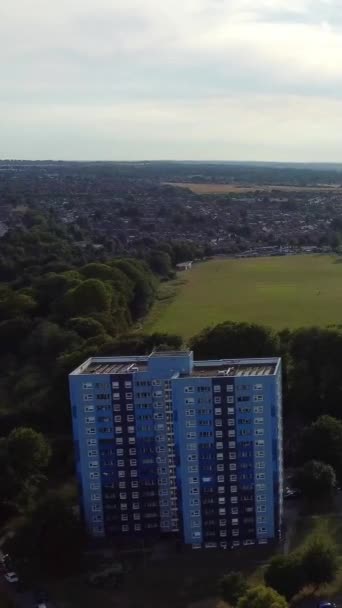 Luftaufnahmen Der Britischen Stadt Vertikal Und Portrait Stil Der Drohnen — Stockvideo