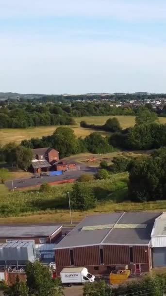 イギリスの都市の航空写真 ドローンのカメラ映像の縦 横のスタイル — ストック動画
