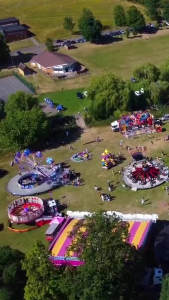 Summer Fun Fair Luton City Inghilterra Sacco Persone Stanno Godendo — Video Stock