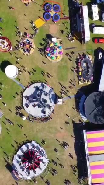 Summer Fun Fair Luton City England Lots People Enjoying Rides — Vídeo de stock