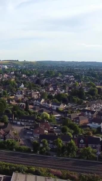 Drohnenaufnahmen Von Luton City England Hoch Und Portraitstil — Stockvideo