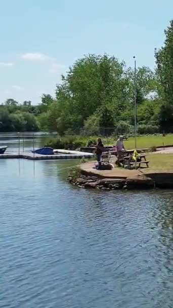 Najlepszy Widok Jezioro Anglii Pionowy Portretowy Klip Wideo — Wideo stockowe