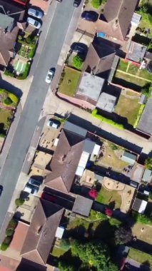 Drone 'un Luton City of England' daki Dikey ve Portre Tarzı