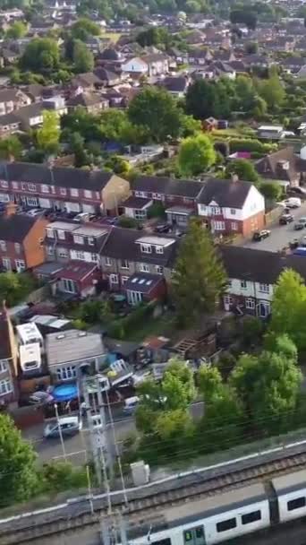Drone Luton City England Daki Dikey Portre Tarzı — Stok video
