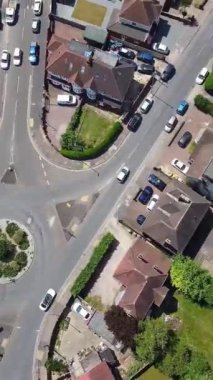 Drone 'un Luton City of England' daki Dikey ve Portre Tarzı