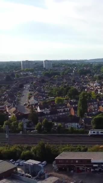 Drohnenaufnahmen Von Luton City England Hoch Und Portraitstil — Stockvideo