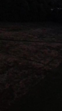 Açık ve Soğuk Gece 'de Şehrin Hava Görüntüsü