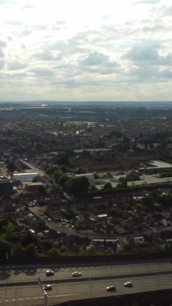 Vista Aérea Ángulo Alto Las Carreteras Británicas Tráfico Inglaterra Reino — Vídeos de Stock