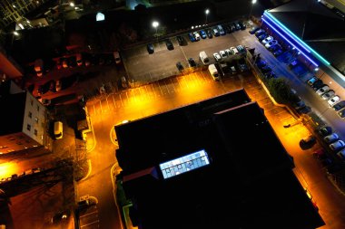 Luton Şehri 'nin Hava Gecesi Görüntüsü