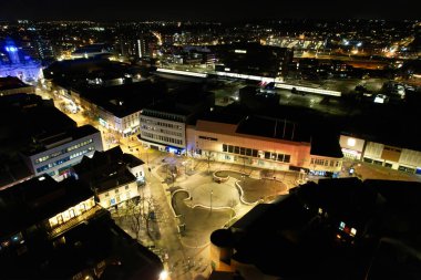 Luton Şehri 'nin Hava Gecesi Görüntüsü
