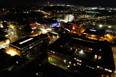 Luton Şehri 'nin Hava Gecesi Görüntüsü