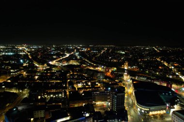 Luton Şehri 'nin Hava Gecesi Görüntüsü