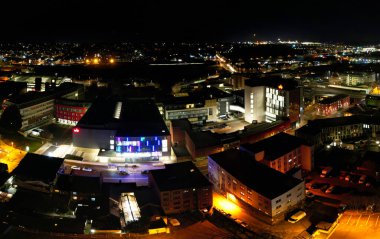 Luton Şehri 'nin Hava Gecesi Görüntüsü