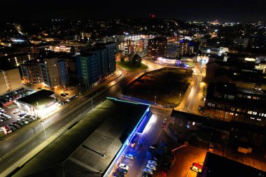 Luton Şehri 'nin Hava Gecesi Görüntüsü