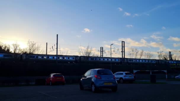Luton Αγγλία Ηνωμένο Βασίλειο Μαρτίου 2023 Διέλευση Τρένου Κατά Διάρκεια — Αρχείο Βίντεο