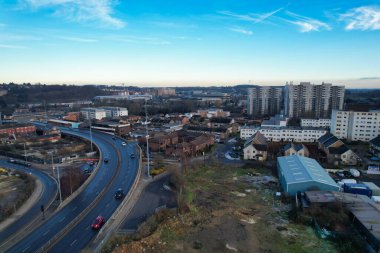 GREAT BRITAIN, LUTON - 22ND JANUARY, 2023: Şehir Merkezi Yüksek Açı Görünümü, İngiltere 'nin Modern ve Tarihi Görünümü 