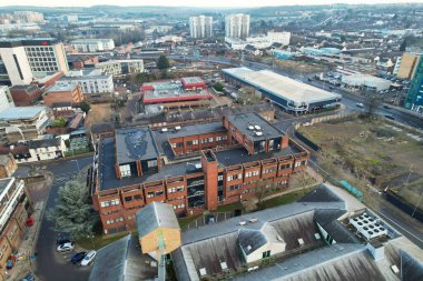 GREAT BRITAIN, LUTON - 22ND JANUARY, 2023: Şehir Merkezi Yüksek Açı Görünümü, İngiltere 'nin Modern ve Tarihi Görünümü 