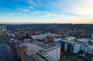GREAT BRITAIN, LUTON - 22ND JANUARY, 2023: Şehir Merkezi Yüksek Açı Görünümü, İngiltere 'nin Modern ve Tarihi Görünümü 