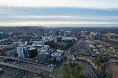 GREAT BRITAIN, LUTON - 22ND JANUARY, 2023: Şehir Merkezi Yüksek Açı Görünümü, İngiltere 'nin Modern ve Tarihi Görünümü 