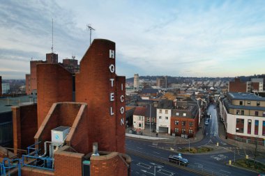 GREAT BRITAIN, LUTON - 22ND JANUARY, 2023: Şehir Merkezi Yüksek Açı Görünümü, İngiltere 'nin Modern ve Tarihi Görünümü 