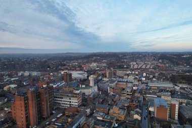 GREAT BRITAIN, LUTON - 22ND JANUARY, 2023: Şehir Merkezi Yüksek Açı Görünümü, İngiltere 'nin Modern ve Tarihi Görünümü 