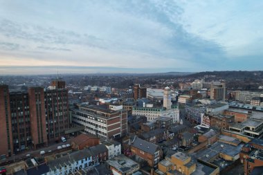GREAT BRITAIN, LUTON - 22ND JANUARY, 2023: Şehir Merkezi Yüksek Açı Görünümü, İngiltere 'nin Modern ve Tarihi Görünümü 