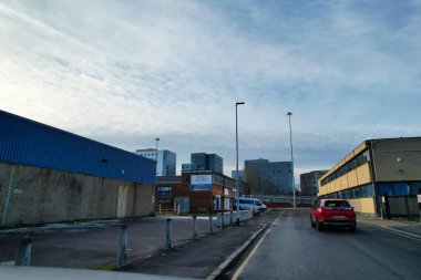 ENGLAND, UK, LUTON - 22ND JANUARY, 2023: Luton Şehir Merkezi 'nin Yüksek Açısı, Modern ve Tarihsel İngiltere Kasabası, Drone View 
