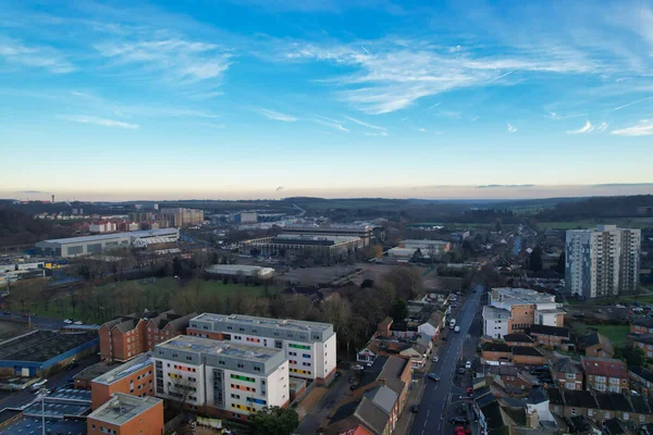 GREAT BRITAIN, LUTON - 22ND JANUARY, 2023: Şehir Merkezi Yüksek Açı Görünümü, İngiltere 'nin Modern ve Tarihi Görünümü 