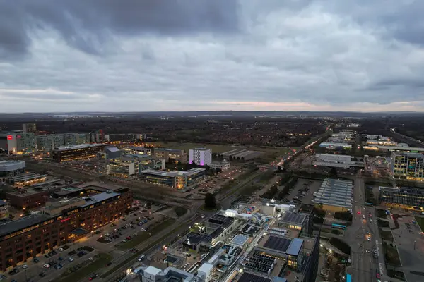英国中部ミルトン ケインズ市のパノラマ高角度ビュー — ストック写真