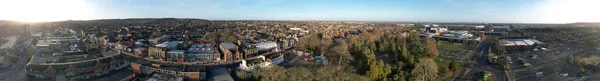 High Angle Panoramic View Retail Park และ Central Dunstable Town — ภาพถ่ายสต็อก