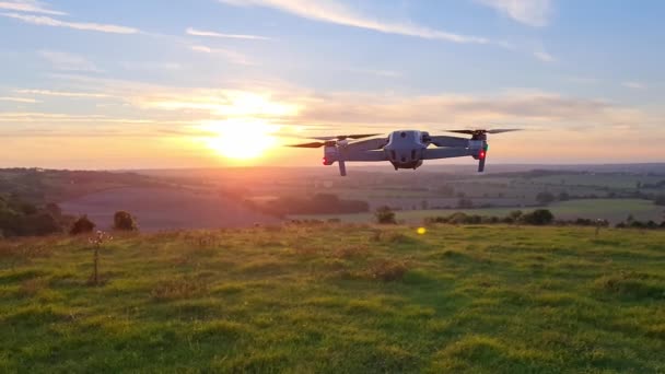 Drone Flight Open Field Sharpenhoe Clappers Valley England Napnyugtakor — Stock videók