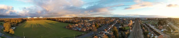 Luftaufnahme Der Stadt Luton Bei Sonnenuntergang — Stockfoto