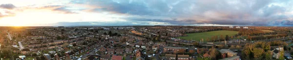 Gün Batımında Luton Şehrinin Hava Görüntüsü — Stok fotoğraf