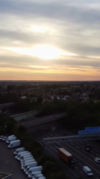 Ngiltere Ngiliz Karayolları Trafik Yüksek Açı Hava Görüntüsü — Stok video